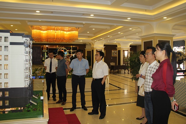 王思軍一行到徽鹽地產(chǎn)六安項(xiàng)目調(diào)研指導(dǎo)工作