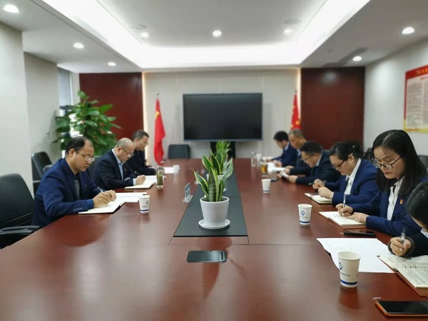 王晟督導(dǎo)徽鹽地產(chǎn)集團(tuán)機(jī)關(guān)第一黨支部組織生活會