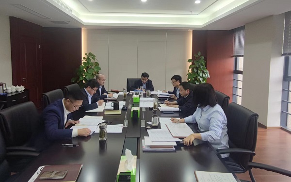 王思軍出席地產(chǎn)集團等三個公司黨委理論學習中心組學校擴大會