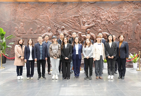 本部第一、二黨支部聯(lián)合開展主題黨日活動